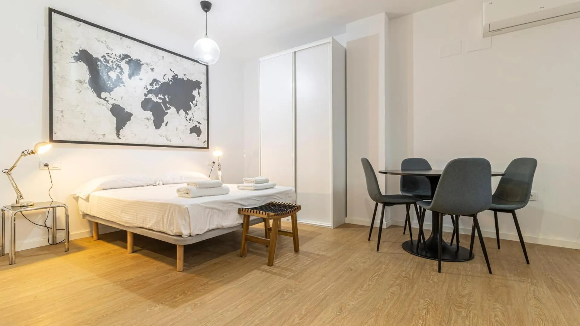 Allo Apartments Santa Maria III Centro Loft Jerez de la Frontera 0*,  Spain