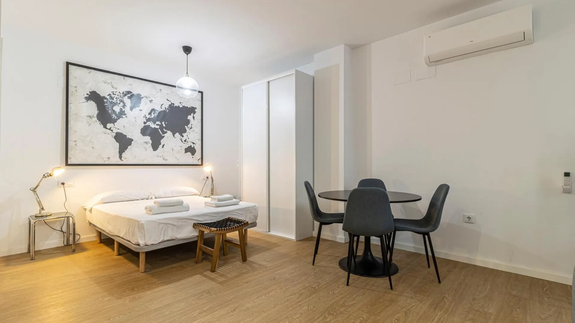 Allo Apartments Santa Maria III Centro Loft Jerez de la Frontera 0*,  Spain